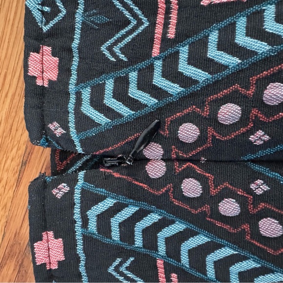 Express Patterned Mini Skirt - Picture 3 of 4